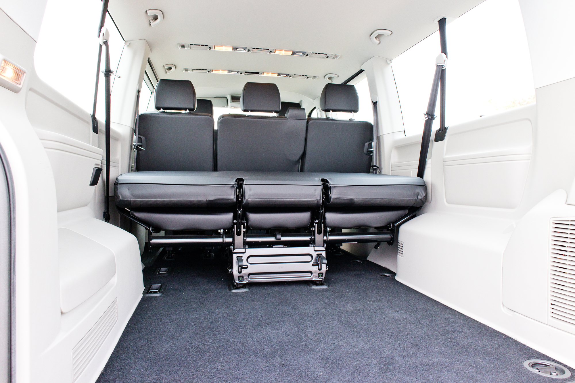 Volkswagen T6.1 California dimensions, boot space and similars
